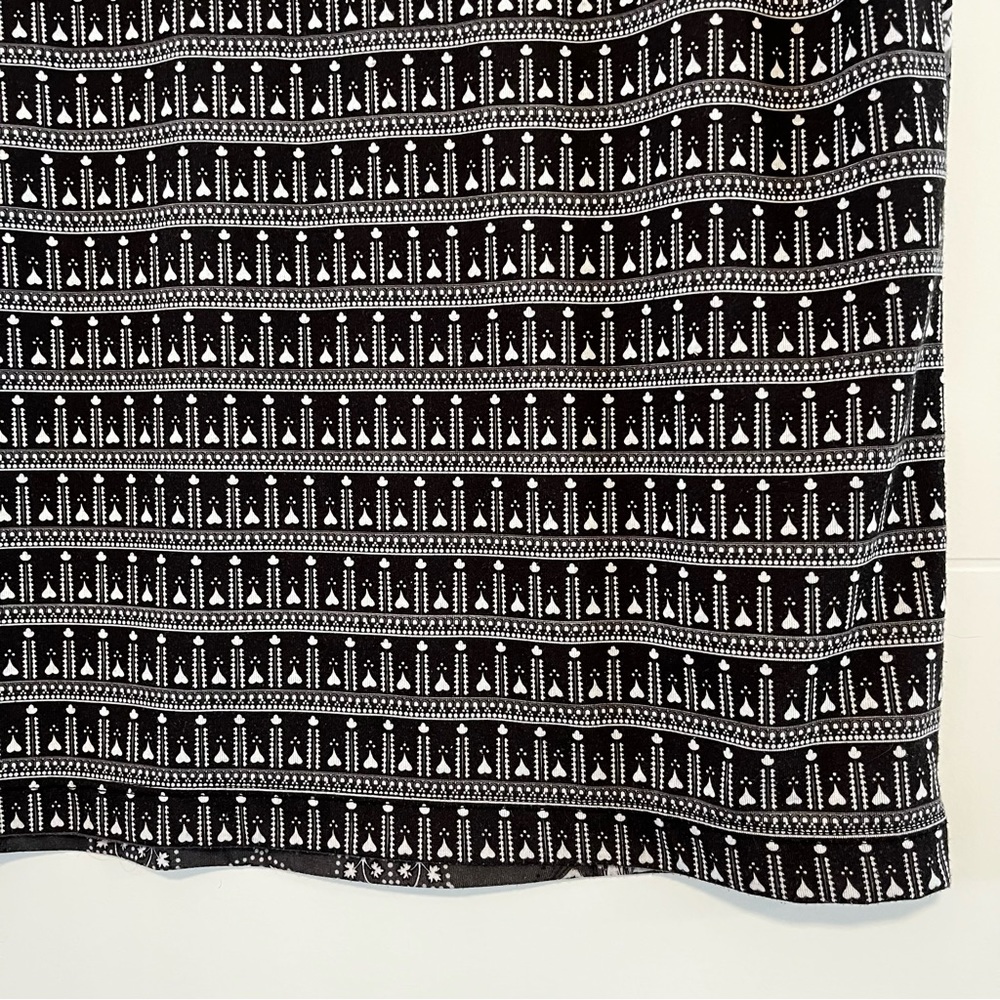 Adidas | Bandana Patterned Tee Shirt - Picture 12 of 15